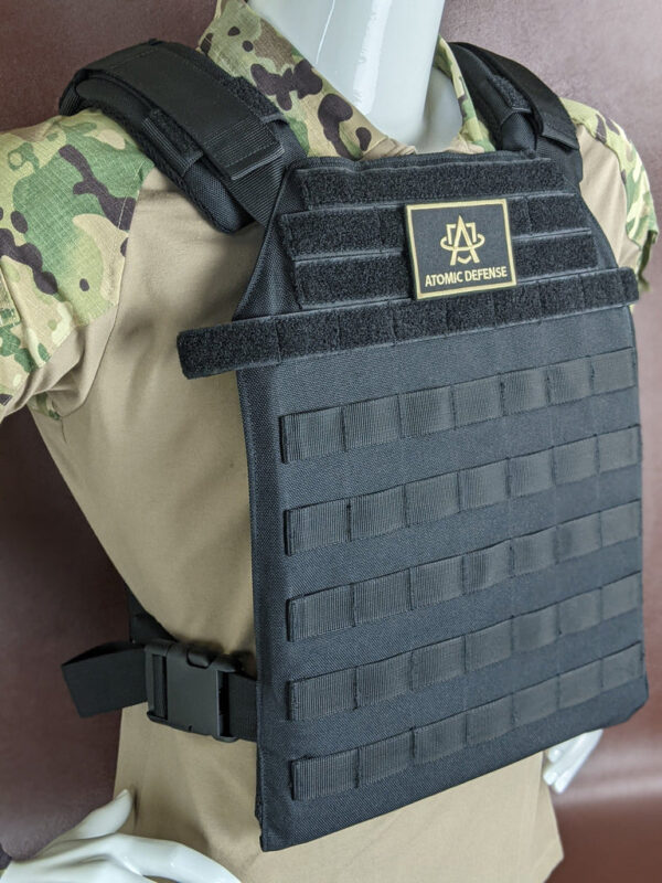 Black Level 3A Armor Plate Carrier Vest 3, or 4 Armor Plates side view on a mannequin