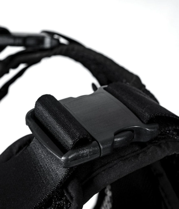 Black 100% breathable Fast-adjustable Phantom Plate Carrier Vest shoulder strap closeup view